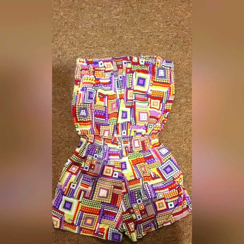 Strapless floral romper
